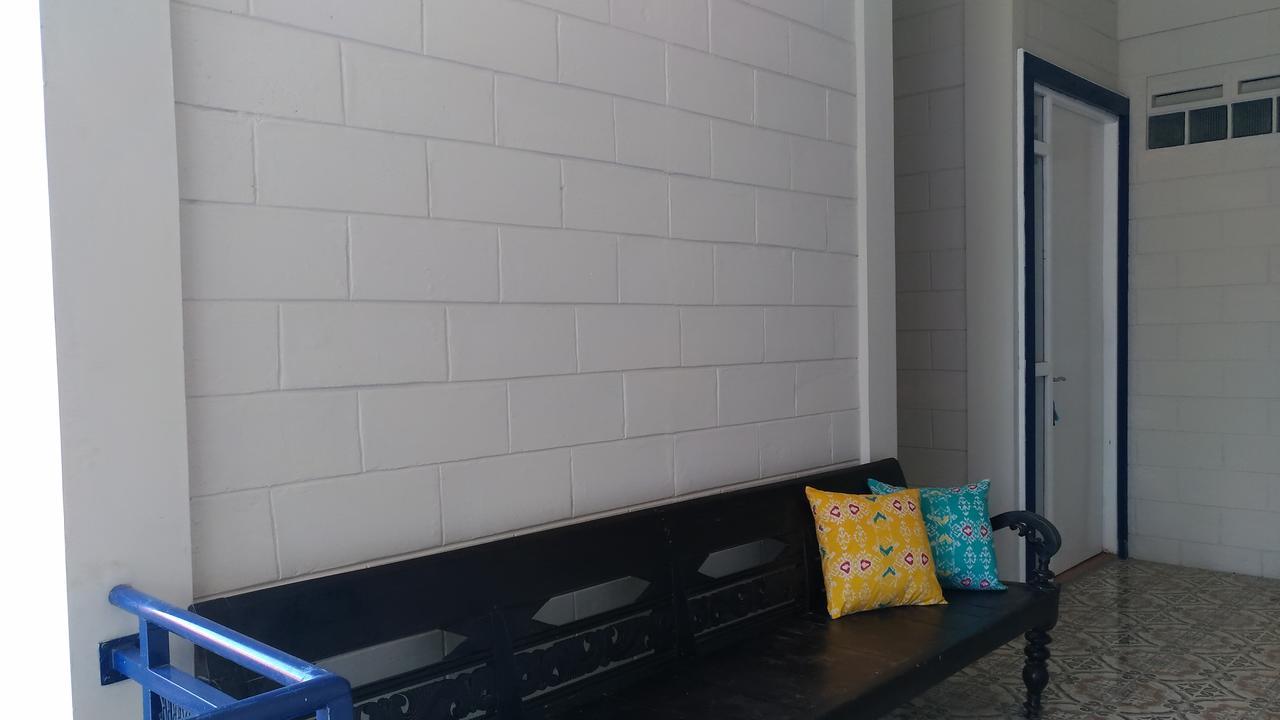 מלון צ'ירבון Roemah Kesambi מראה חיצוני תמונה